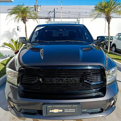 RAM CLASSIC 5.7 V8 GASOLINA LARAMIE CD 4X4 AUTOMÁTICO RAM CLASSIC 5.7 V8 GASOLINA LARAMIE CD 4X4 AUTOMÁTICO